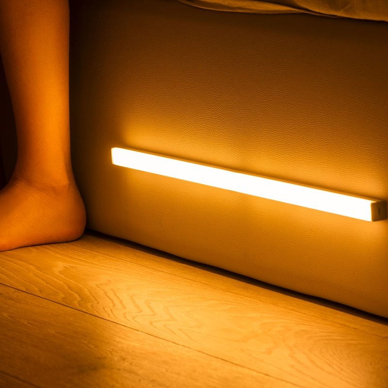 SenseFlow Light: Magnetic, Rechargeable LED Bar.